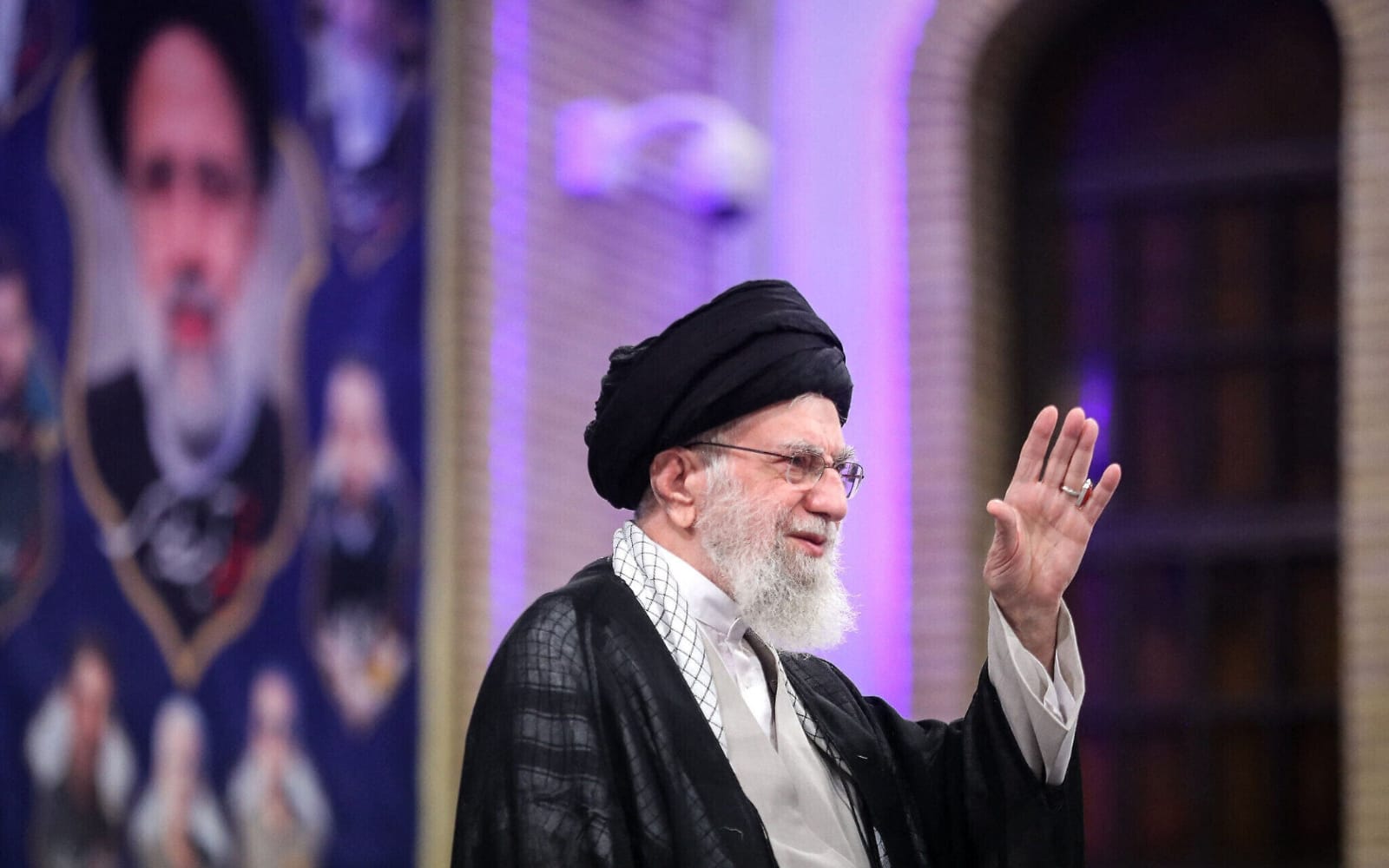 Ataques dos EUA e Israel matam Khamenei, anuncia Trump