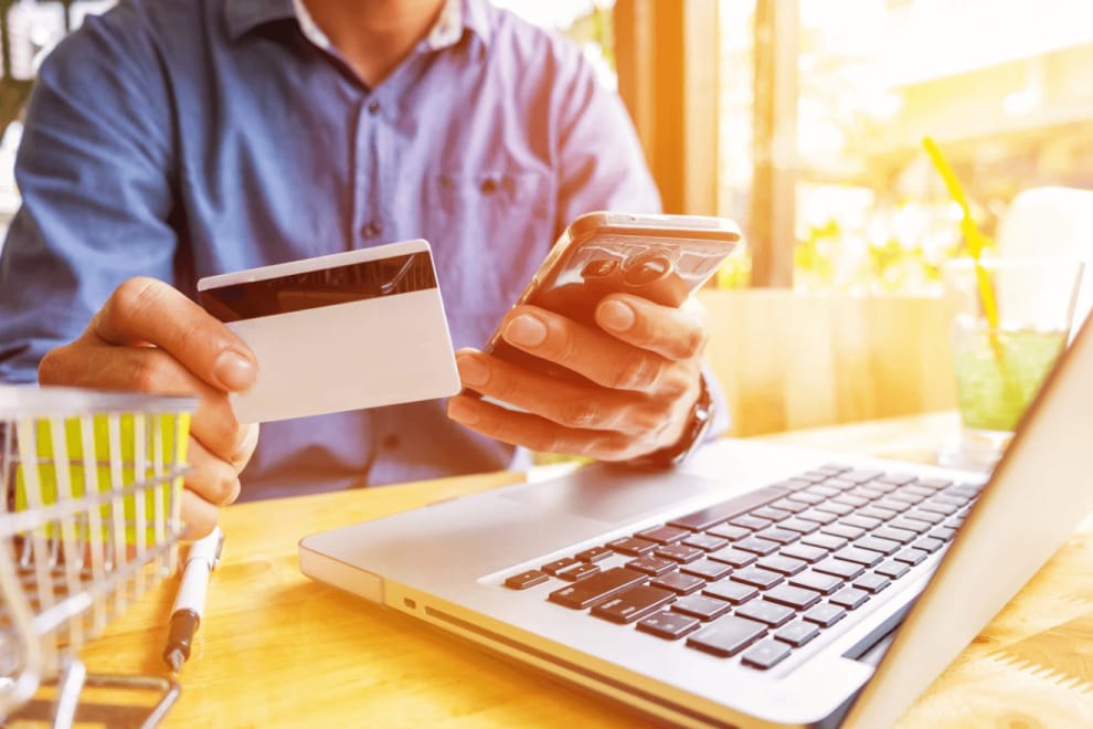 Bancos de Moçambique admitem restringir pagamentos online internacionais