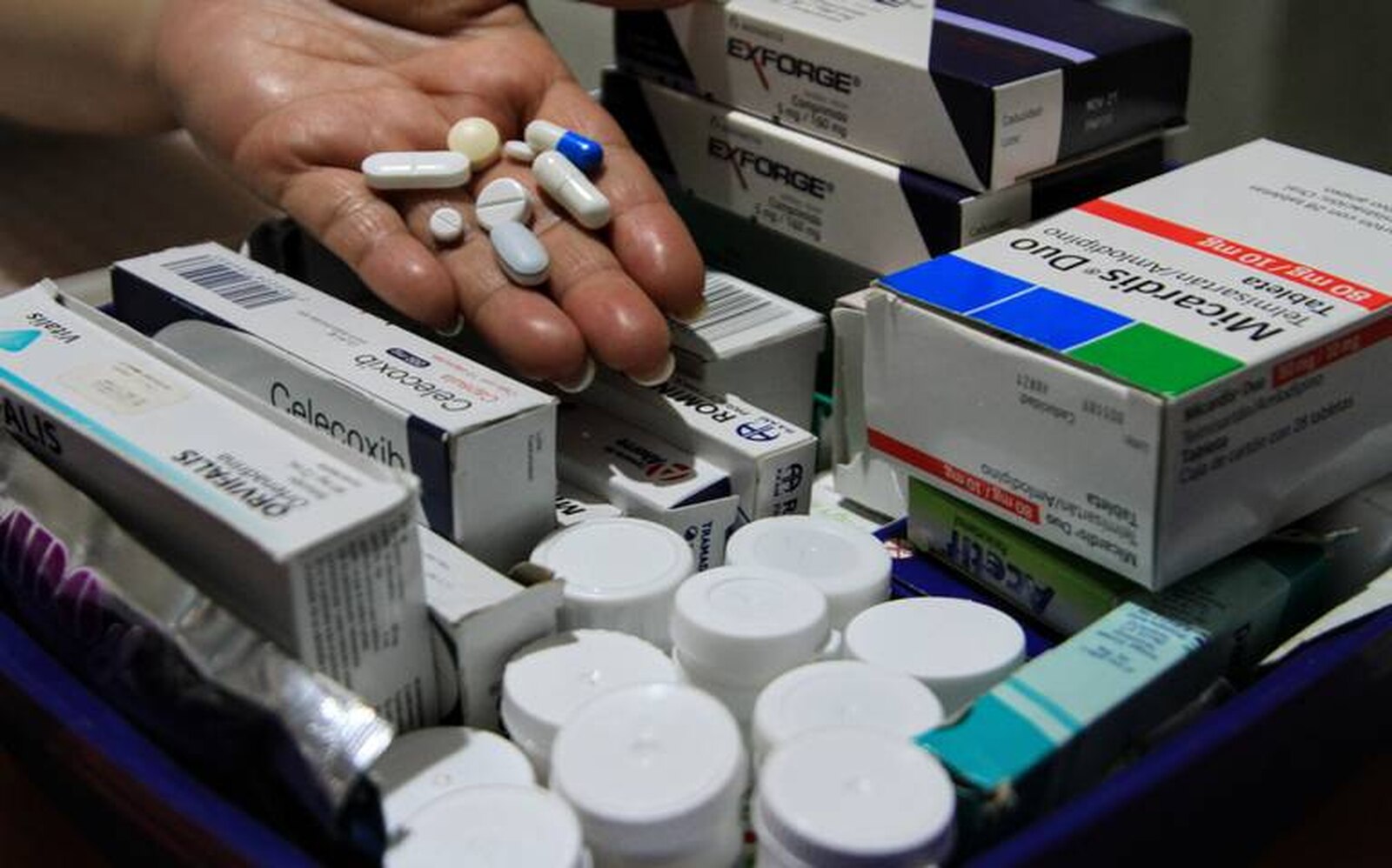 Chegada de medicamentos ao país prevista para daqui a um