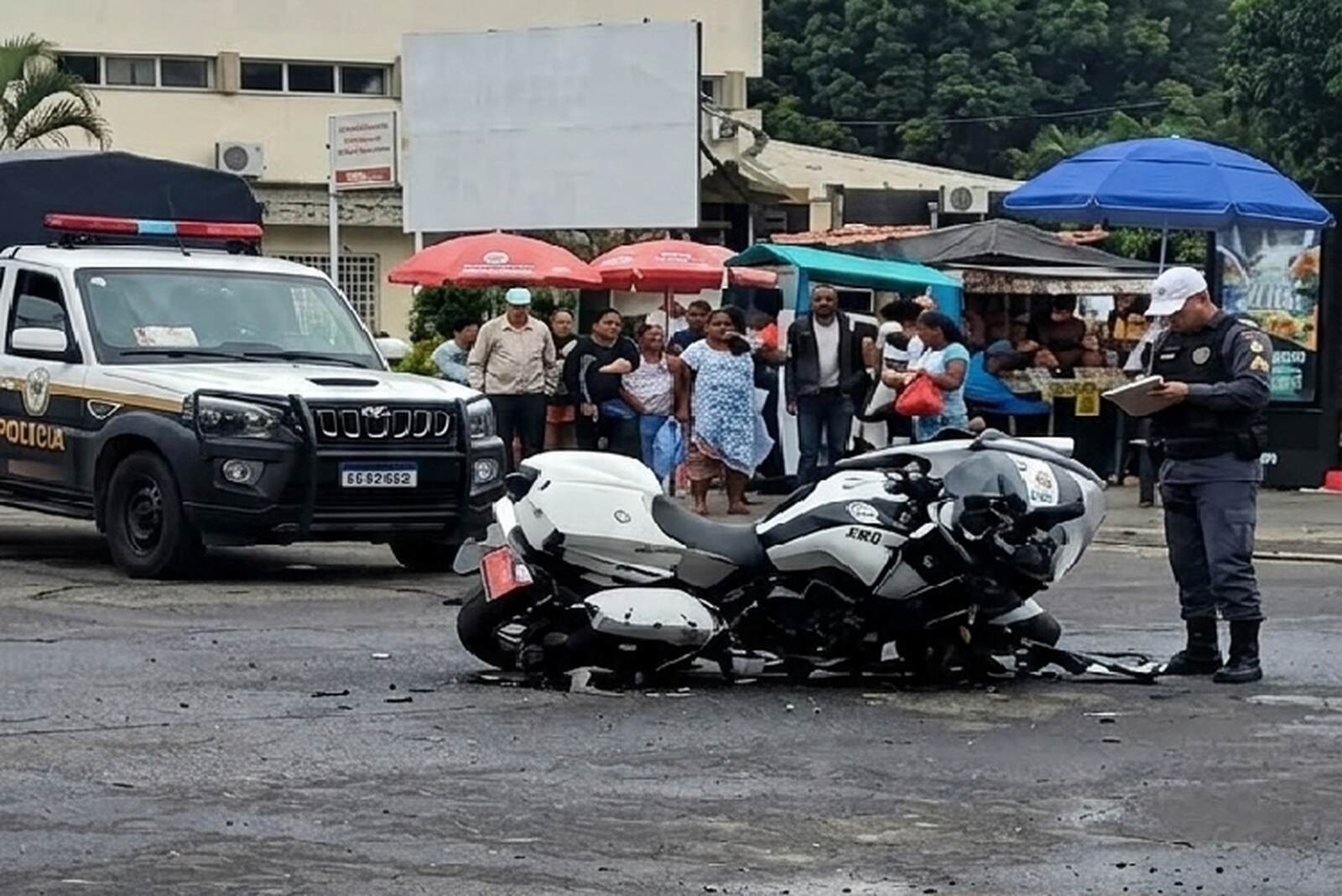Colisão entre motorizadas da escolta presidencial deixa dois feridos na