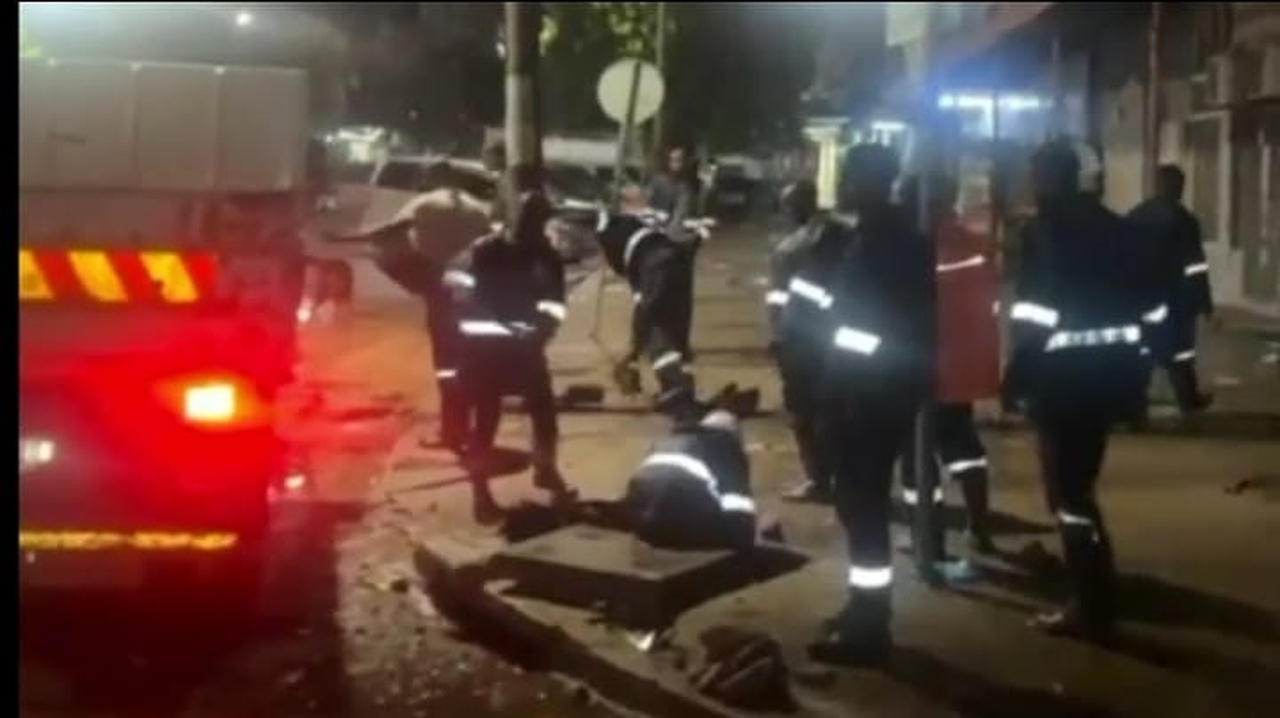 Equipa municipal de Maputo atua de noite para manter drenagem