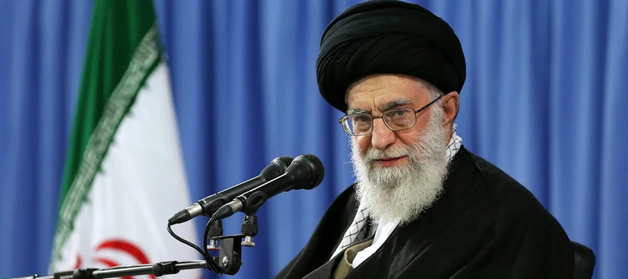 Irão confirma morte de Ali Khamenei e decreta 40 dias