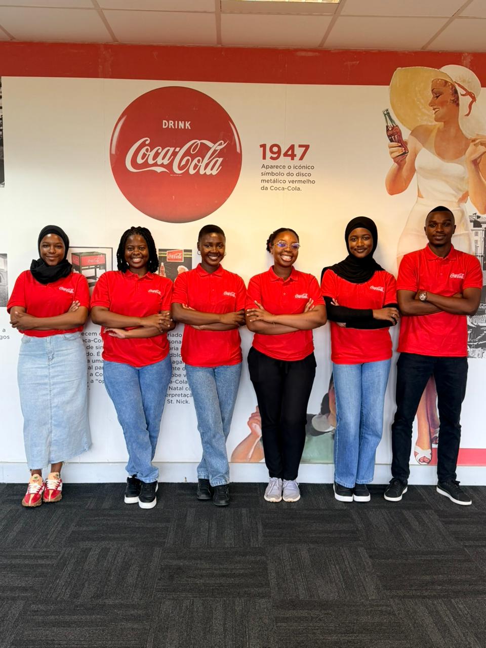 Jovens empreendedores da Matola recebem kits de negócio com o