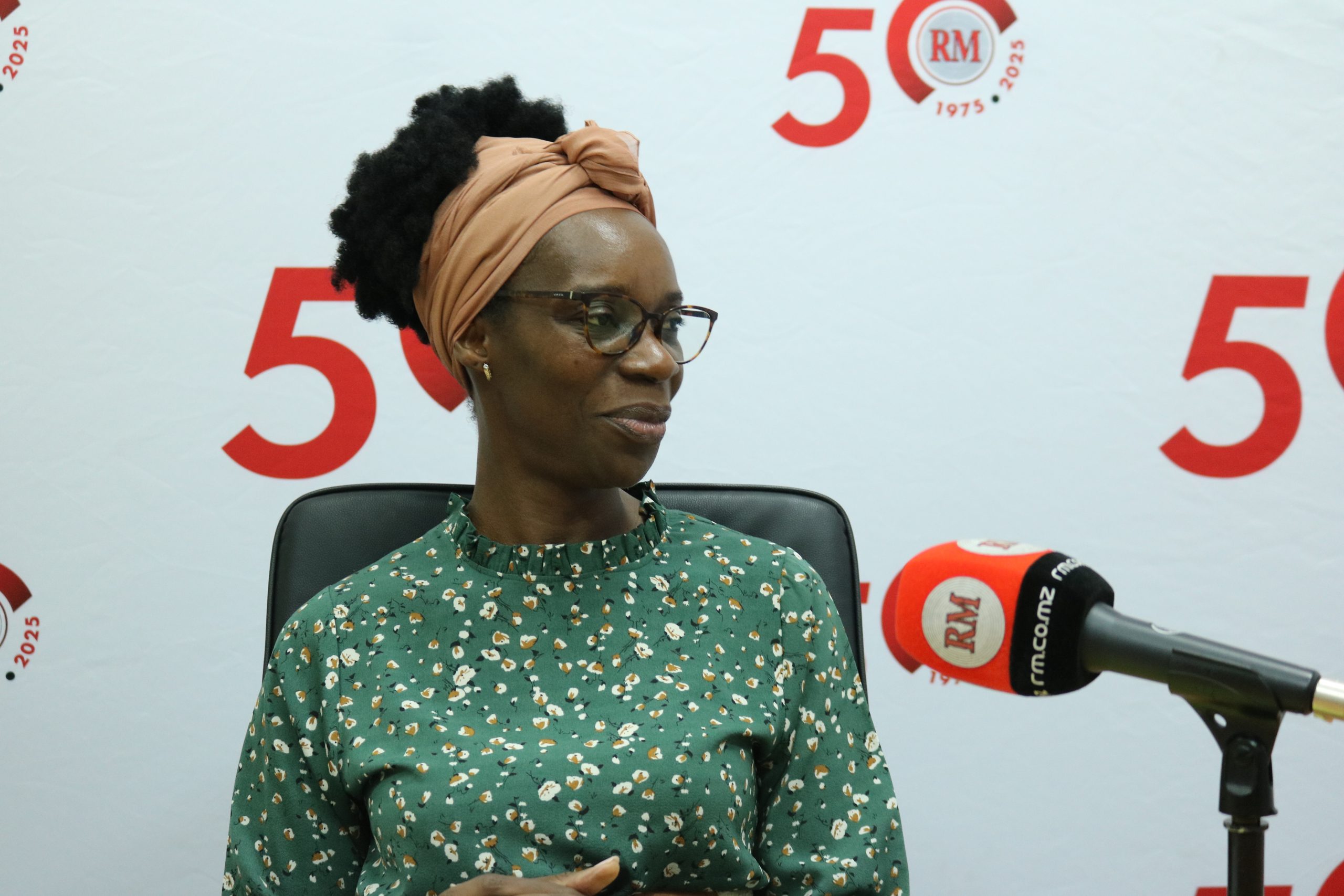 Ministra do Trabalho garante regularidade no pagamento do subsídio social