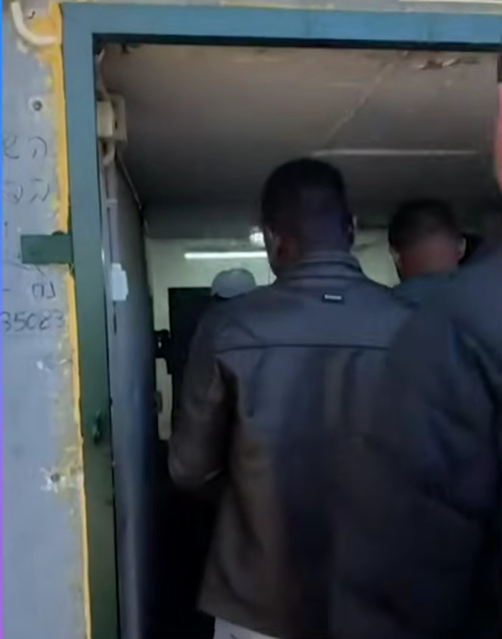 Moçambicanos em bunkers ainda não foram contactados pelas autoridades diplomáticas