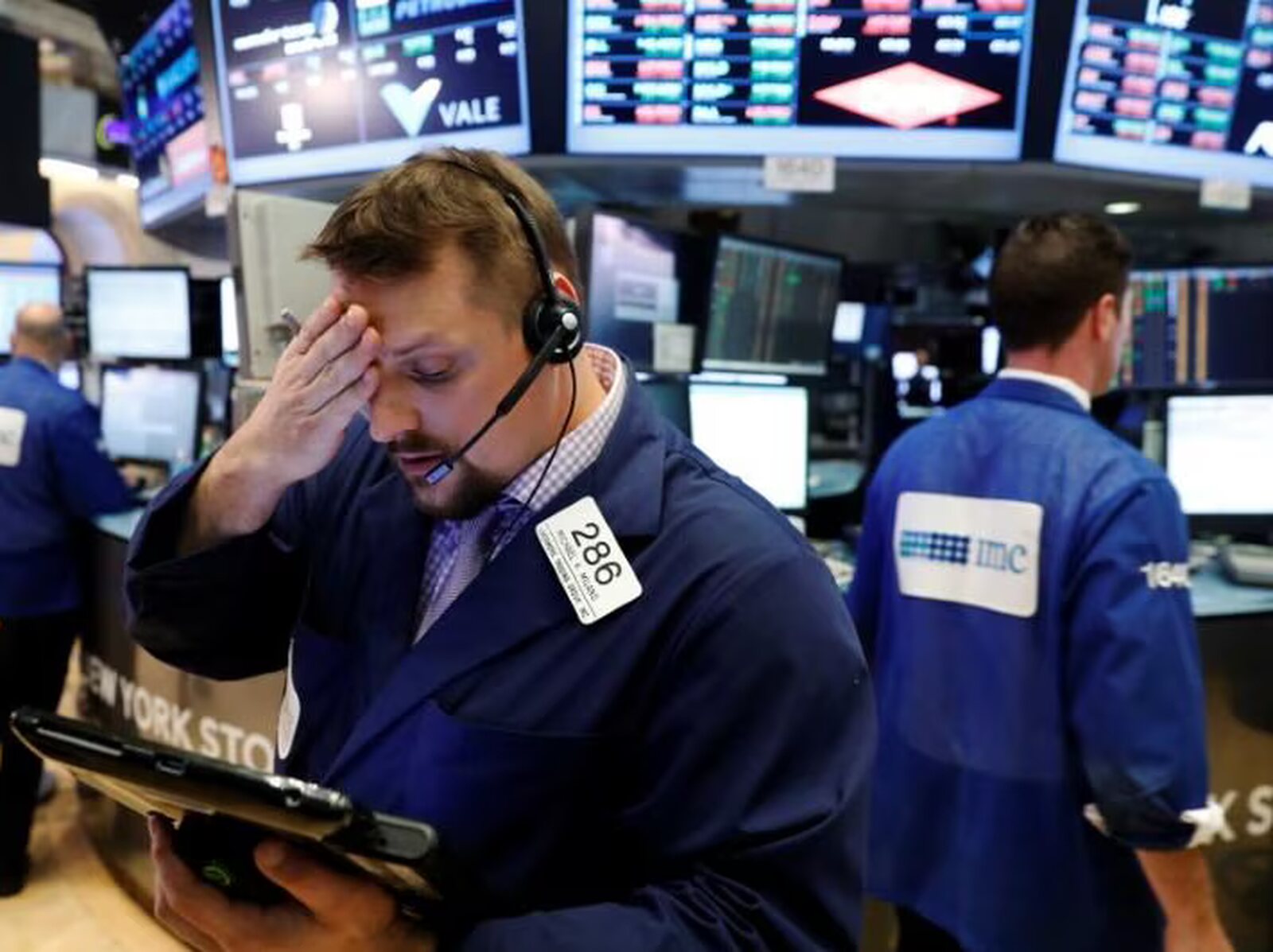 Preços do petróleo disparam com conflito no Médio Oriente