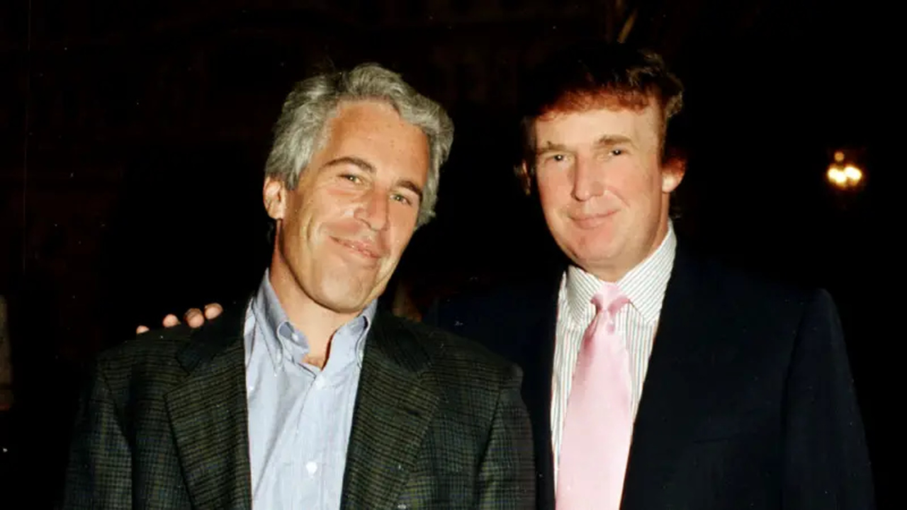 Supostamente, Trump e Epstein violaram uma rapariga nos anos 80,