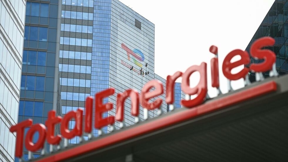 TotalEnergies suspende 15% da produção de petróleo no Médio Oriente