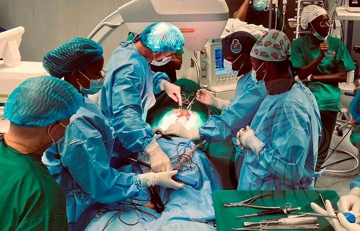 Angola realiza primeira cirurgia de escoliose abre nova era na