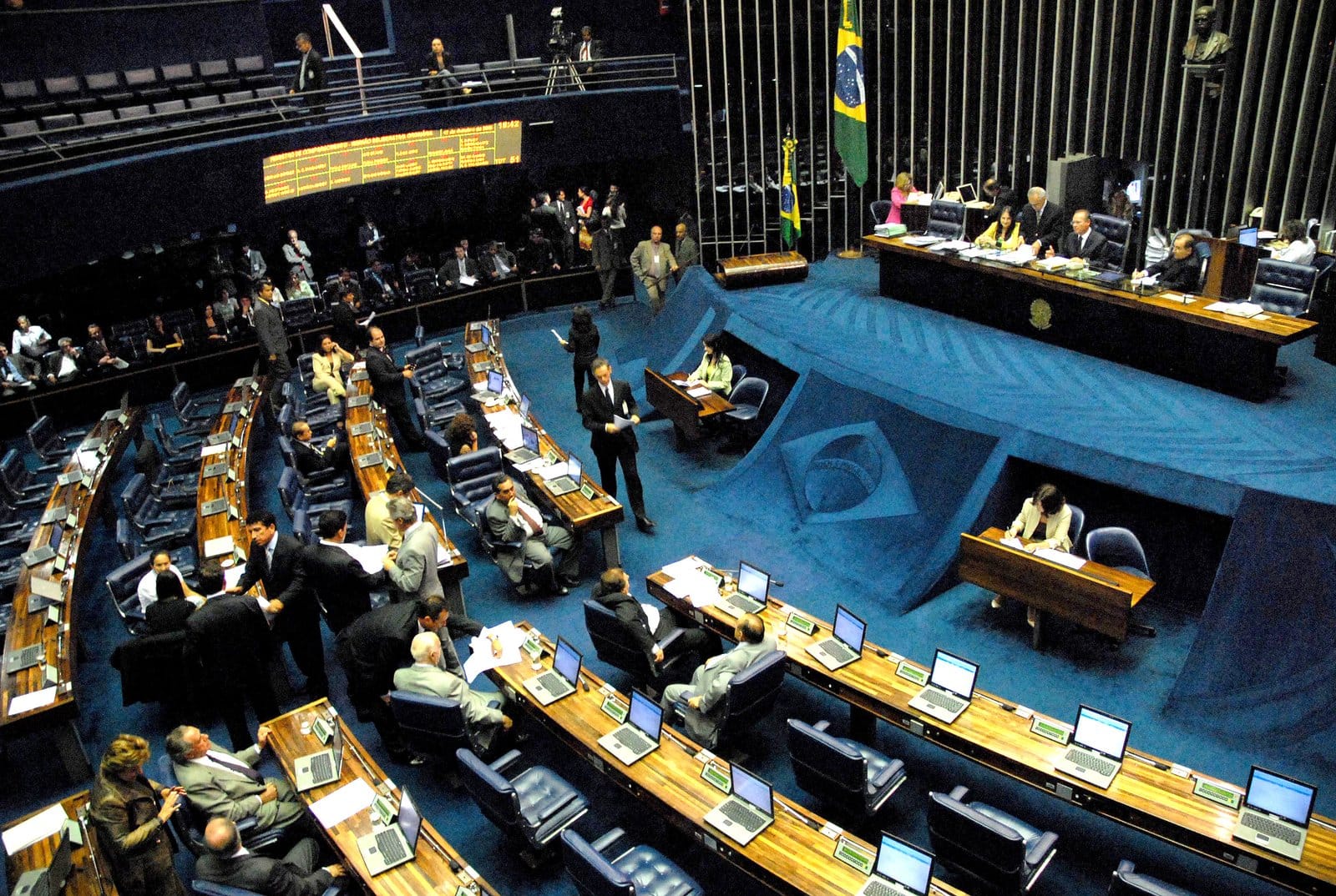 Brasil aprova reestruturação da dívida de Moçambique