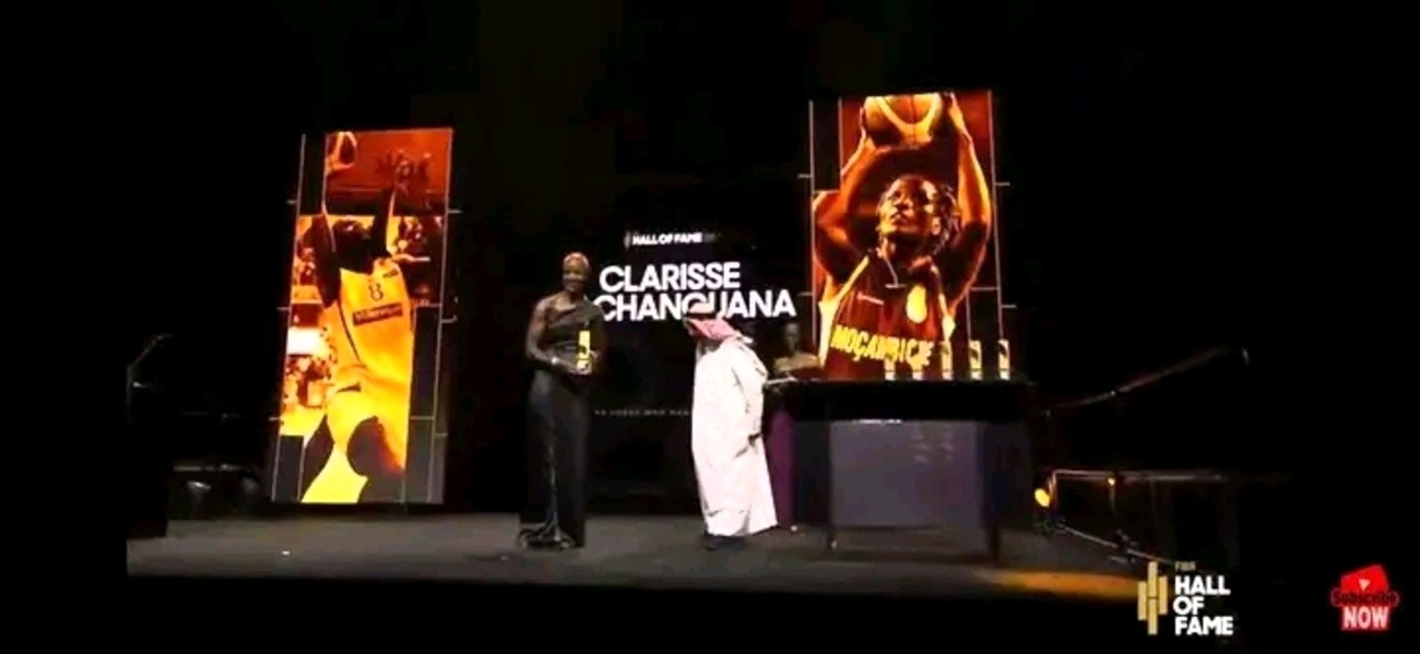 Chapo felicita Clarisse Machanguana pela entrada no FIBA Hall of