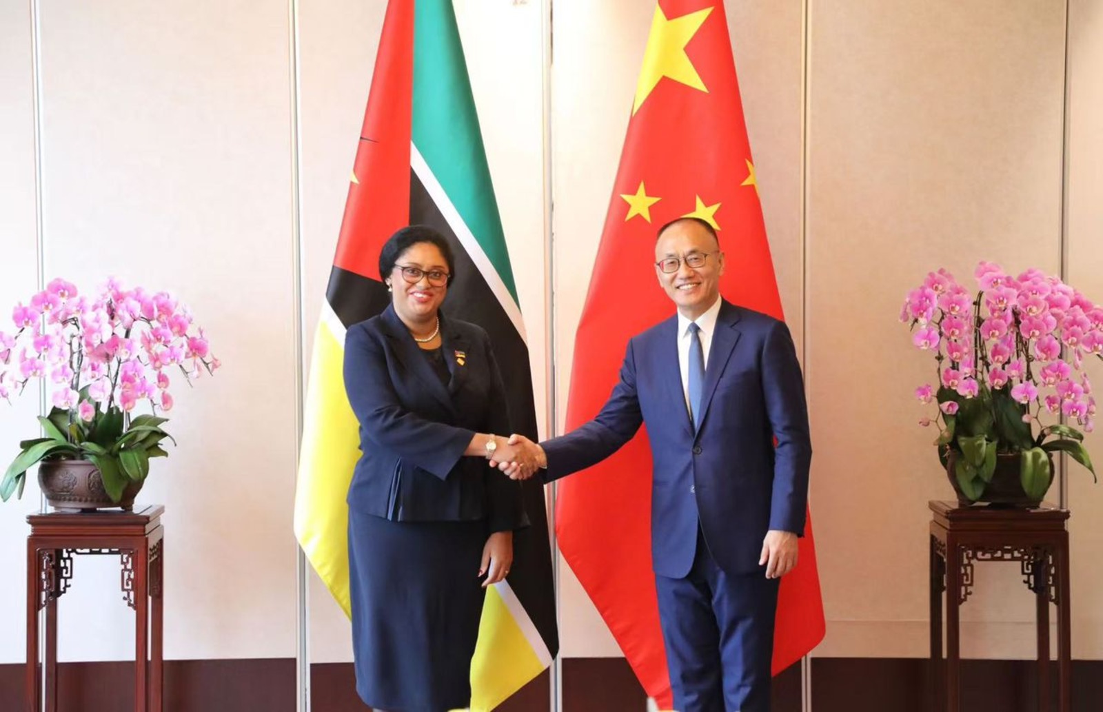 China perdoa 204 milhões de Yuans da dívida de Moçambique
