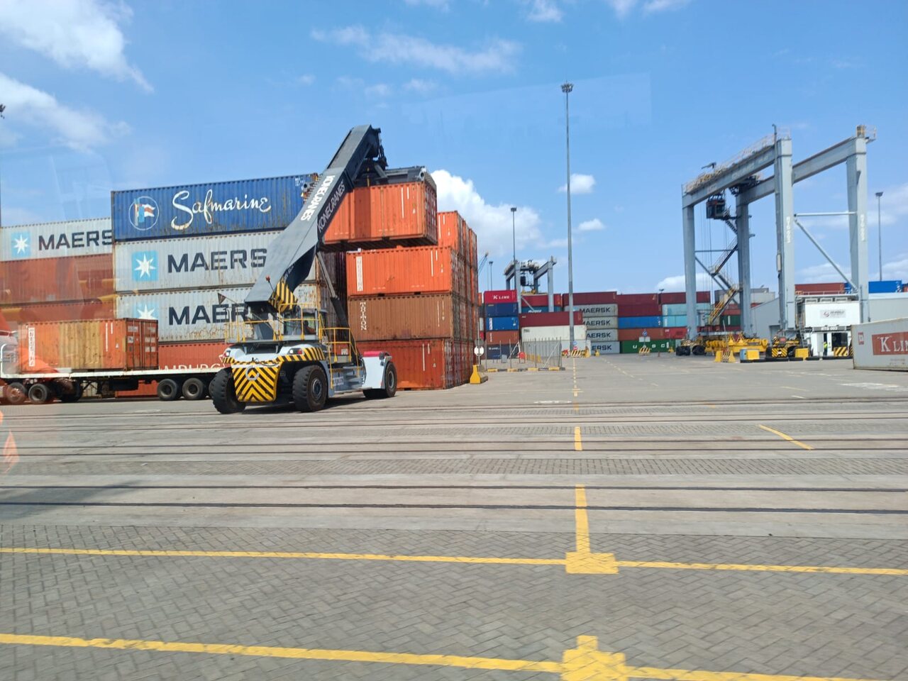 Escassez de combustível trava logística no Porto de Maputo