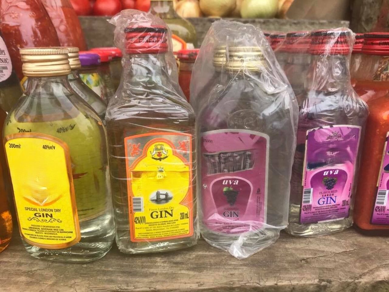 Governo admite dificuldades no controlo das bebidas ilícitas