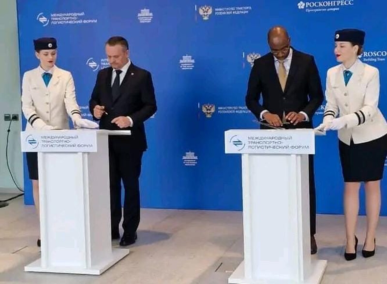 Moçambique e Rússia assinam memorando para reforçar cooperação nos transportes