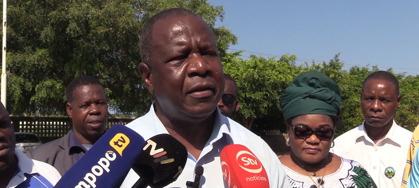Simango diz que escassez de combustíveis revela incapacidade do Governo