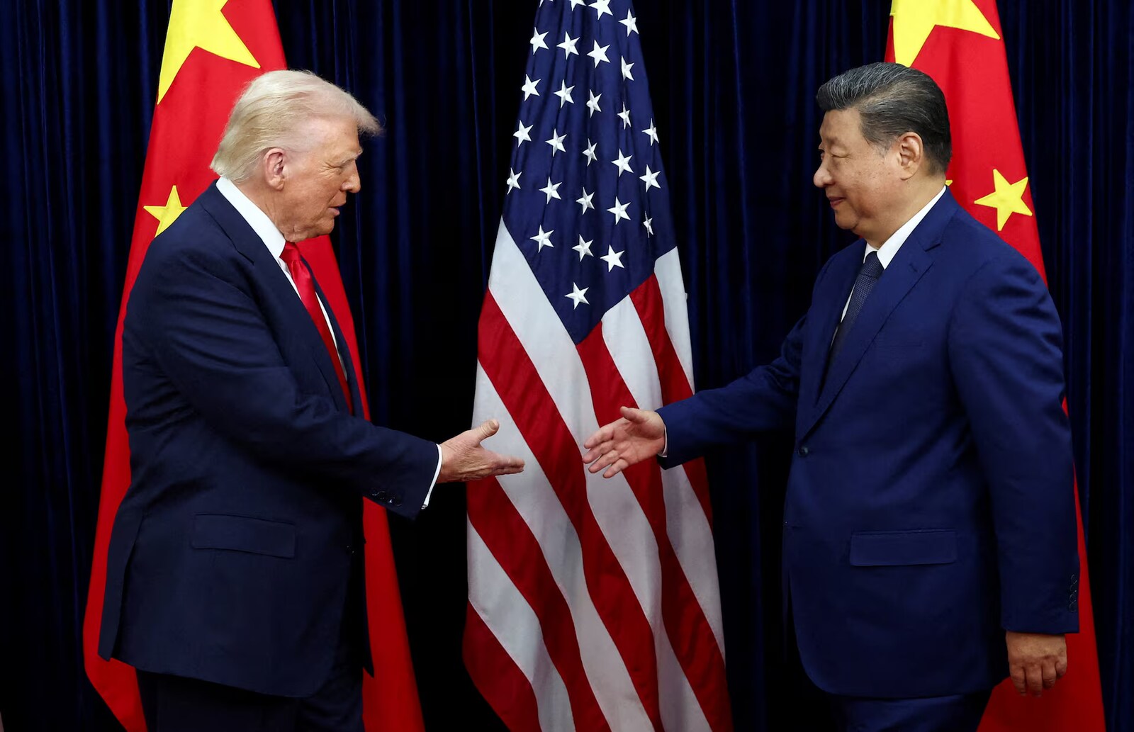 China comprará 17 mil milhões de dólares por ano de