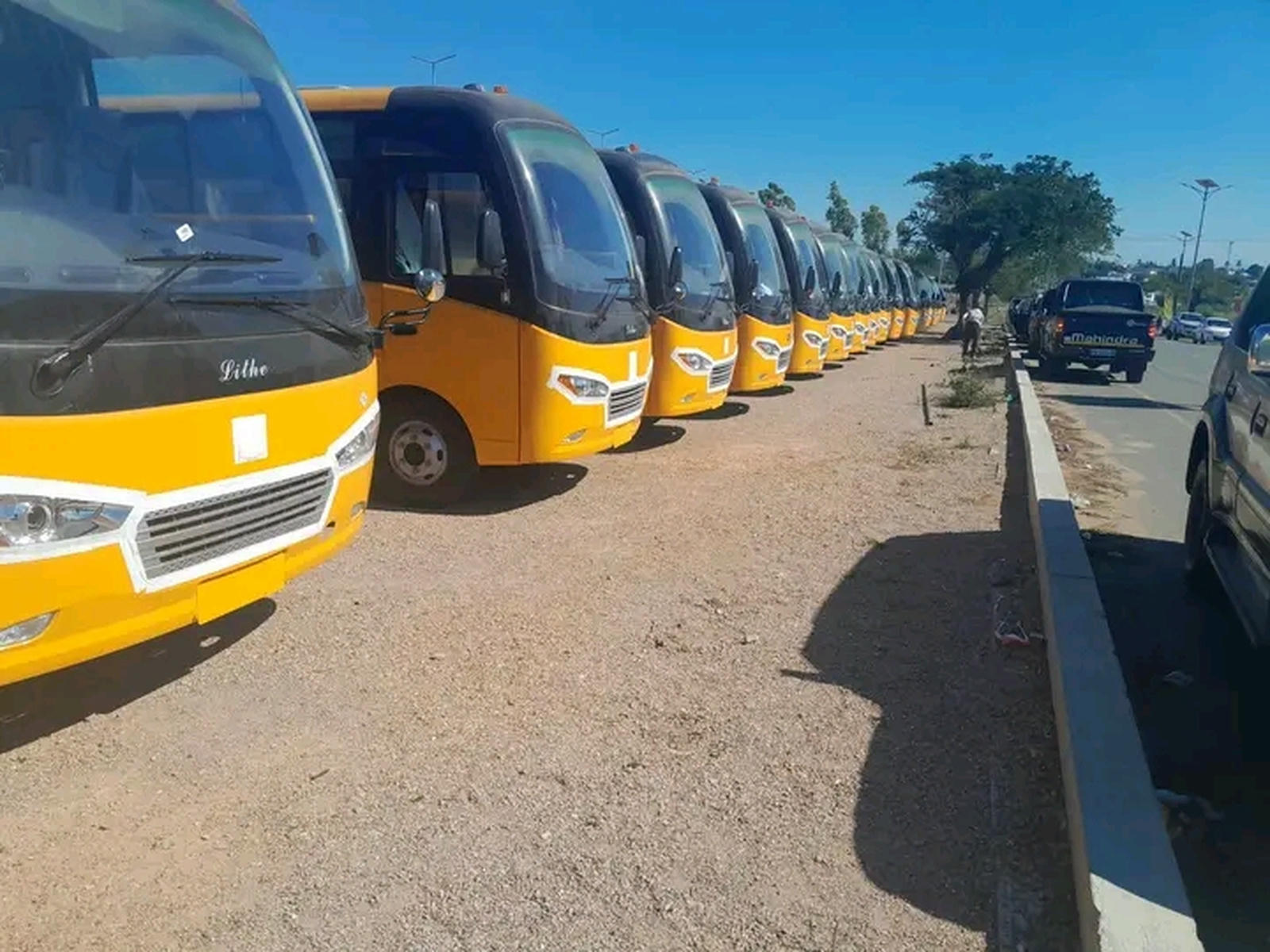 Governo anuncia transporte escolar temporariamente gratuito