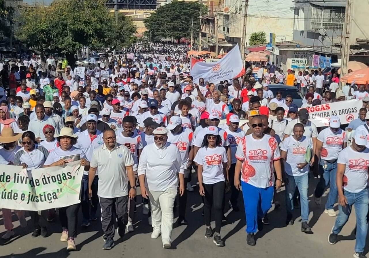 Nampula marcha contra a droga