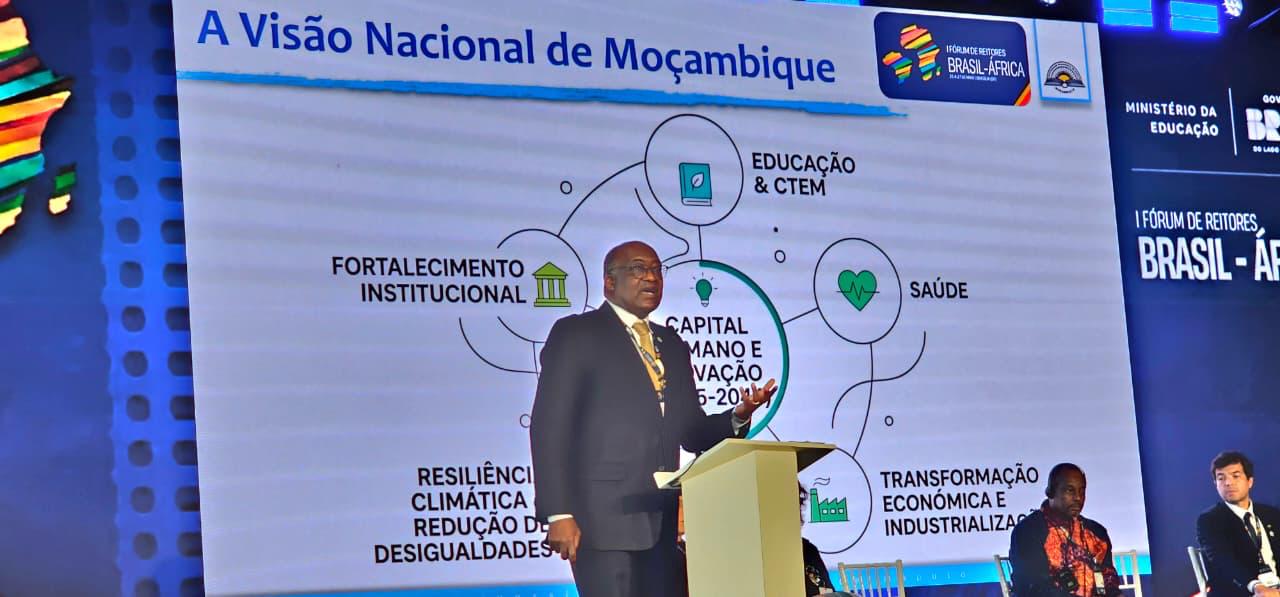 Reitor da UPM defende uma cooperação académica Brasil África centrada em