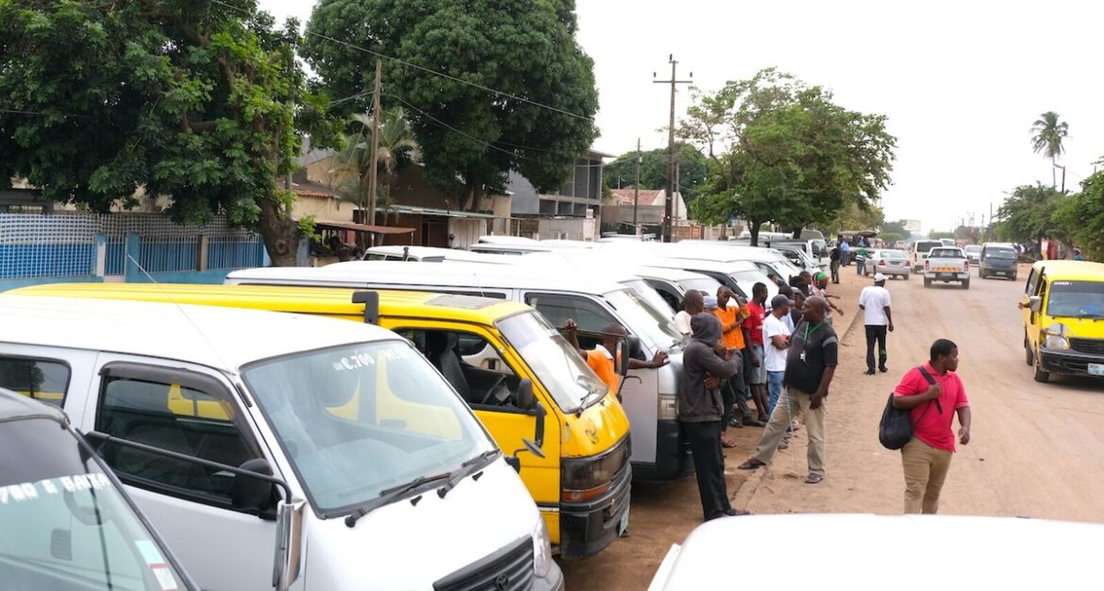 Transportadores chamados a legalizar viaturas para acesso a subsídio