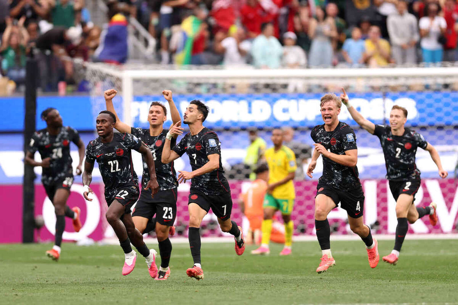 Mundial – 2026: Canadá bate África do Sul ao cair