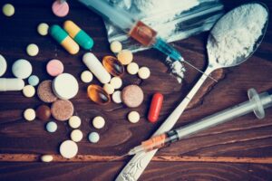 PR alerta para impacto devastador das drogas na juventude