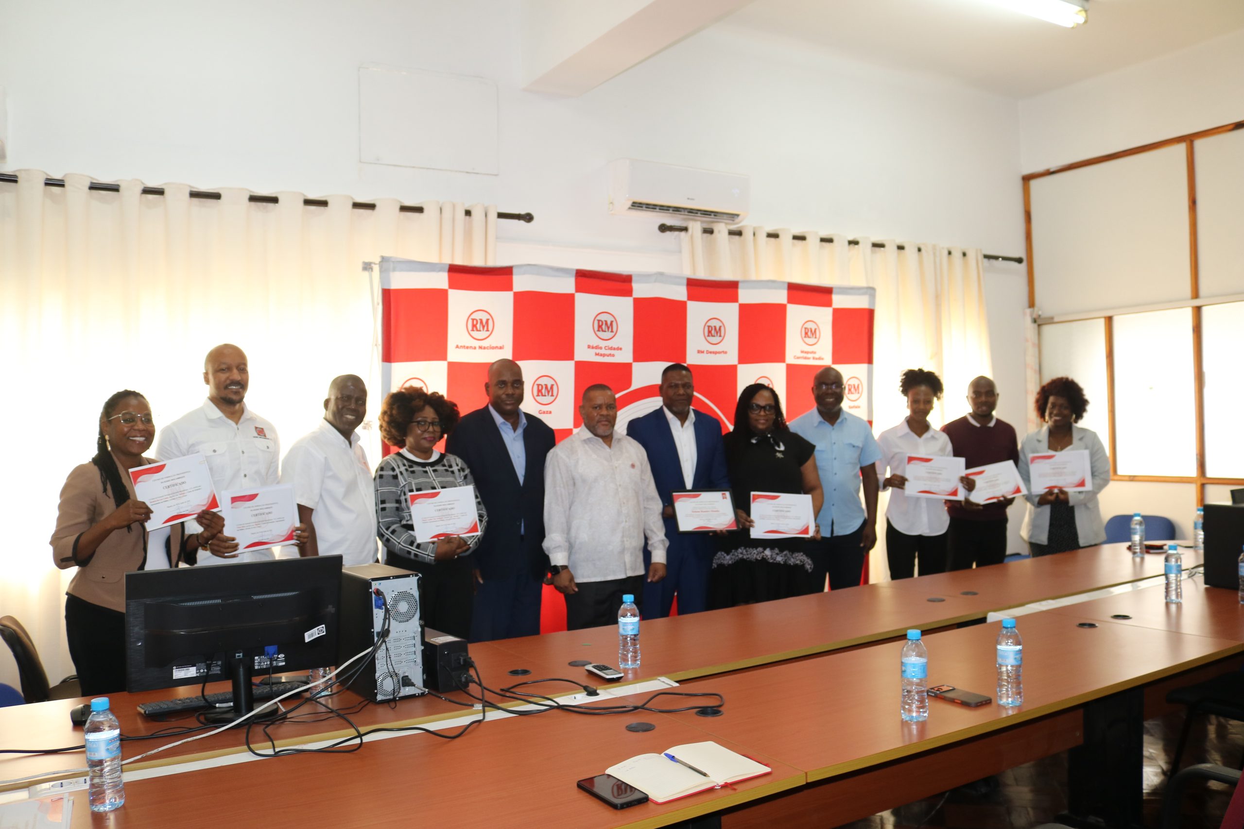 Profissionais da Produção da Rádio Moçambique capacitados em Oratória e