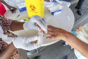 Empresa indiana acusada de vender testes falsos de malária, HIV