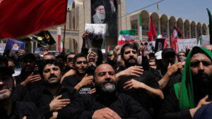 Funeral de Ali Khamenei deve juntar entre 15 a