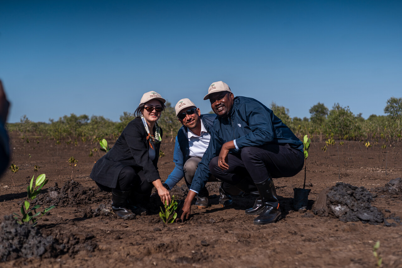 KARMOL e Município de Maputo expandem recupera três hectares de