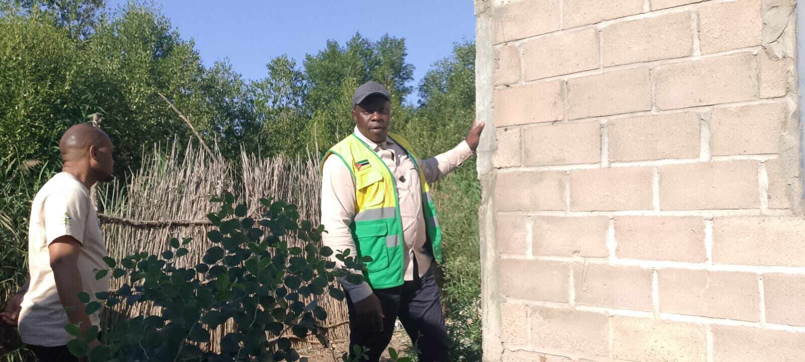 Maputo: Município da Matola lança uma rusga e manda destruir