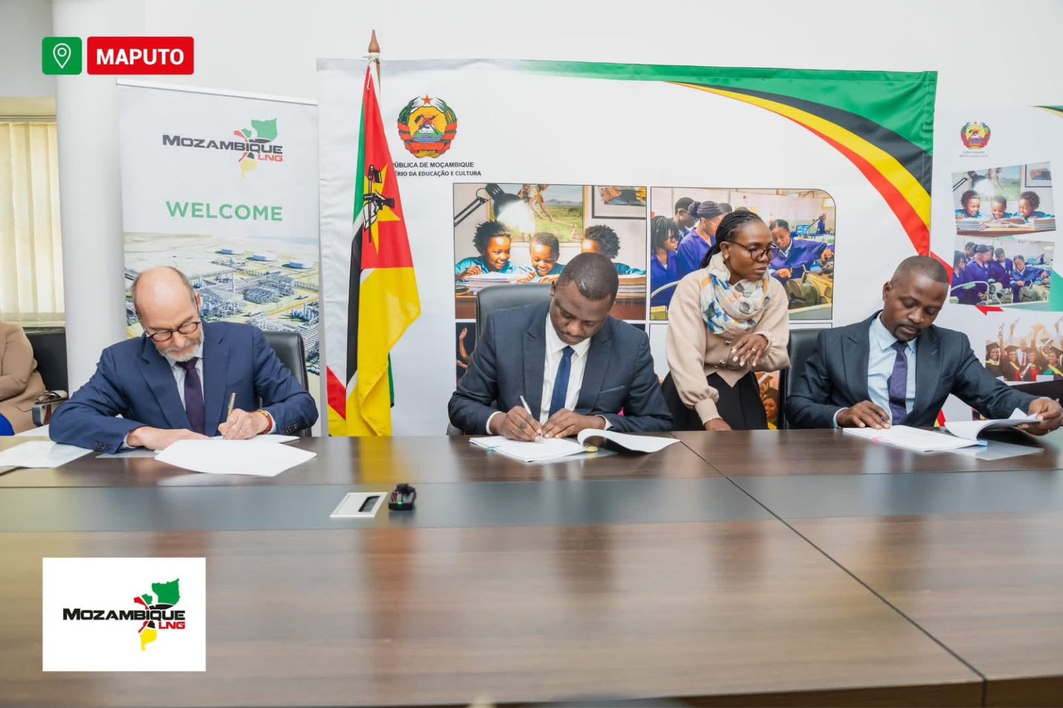 Mozambique LNG apoia seis bolseiros para formação em França
