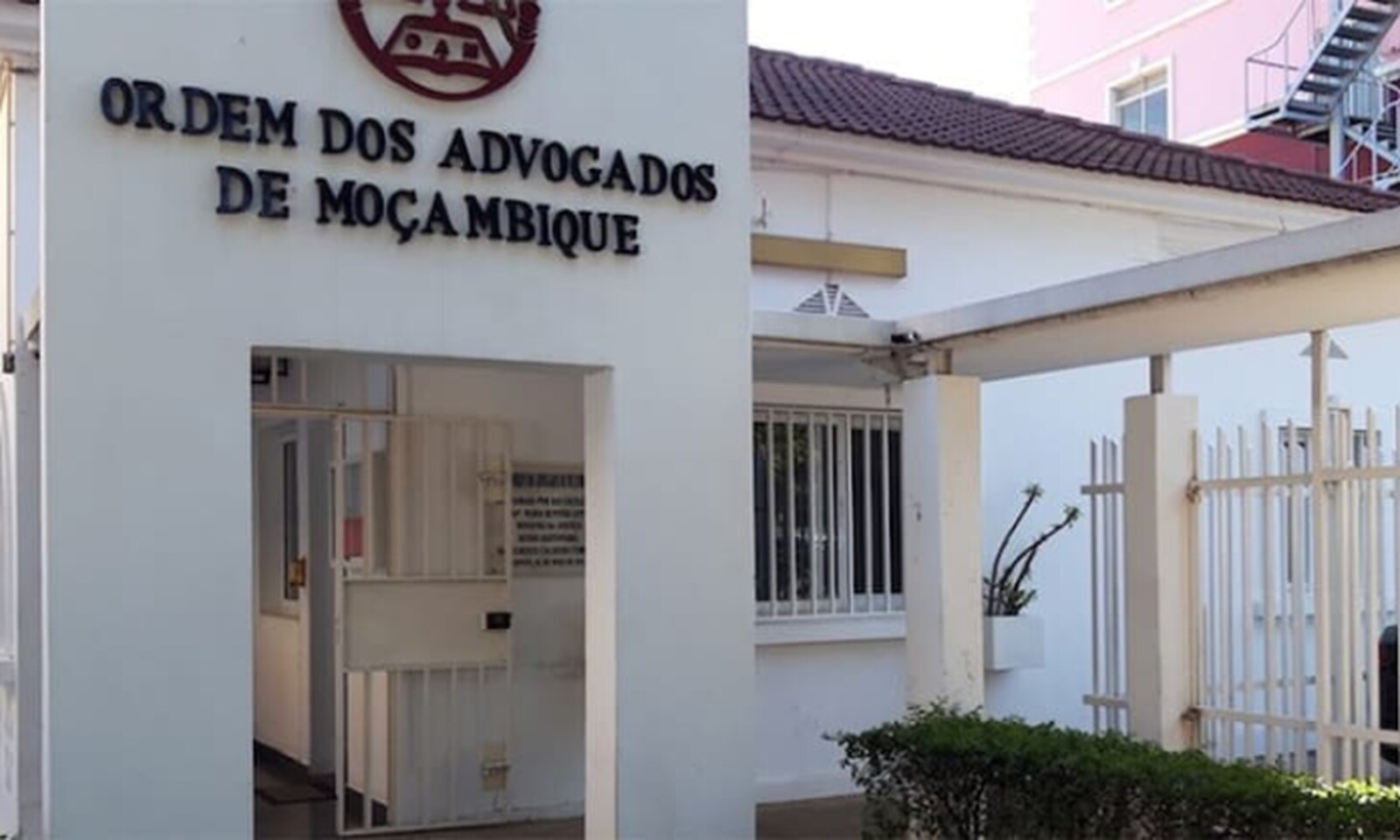 OAM suspende seis advogados após alegada “violação de estatutos” na