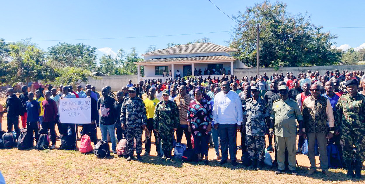 Pemba: 554 recrutas despedem se antes da partida para formação