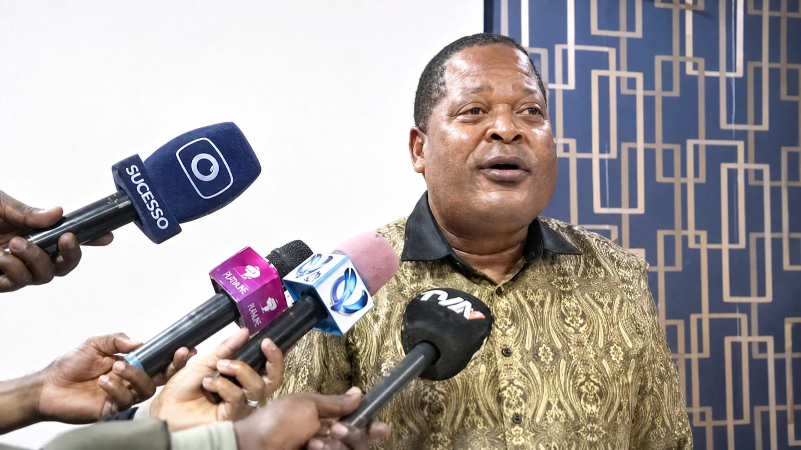 Salomão Muchanga chama CNE de Comissão Nacional do Engano e