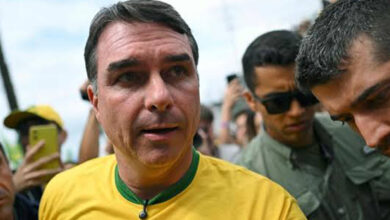 Filho de Bolsonaro abre campanha com discursos “anti-Lula” - O País
