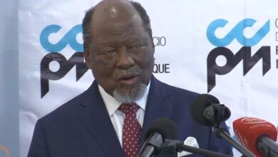 Chissano destaca educação, cultura e conhecimento como motores de transformação - O País
