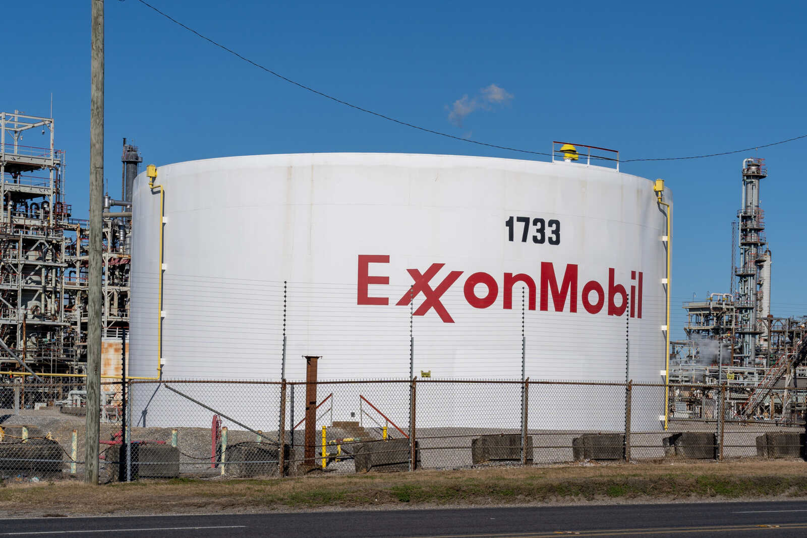 ExxonMobil duplica lucros para US$ 14,5 mil milhões antes da