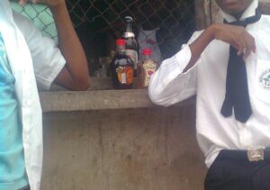 Maputo: Combate ao álcool nas escolas leva a PRM a