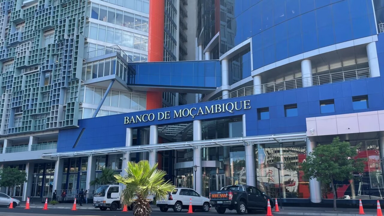 Taxa de juro de referência para rmpréstimos bancários fica nos