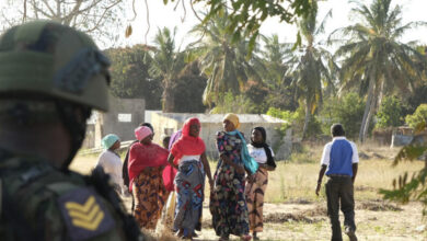 Supostos terroristas matam e sequestram civis em Muidumbe - O País