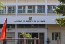 Responsável de medicamentos de Massingir afastado por alegado desvio de fármacos do SNS - O País